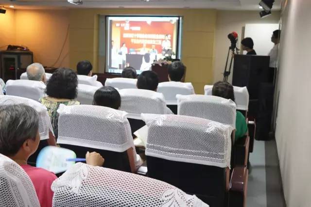 以诚为本赢在诚信9001联合北京市红十字基金会、奥运村街道、养老驿站、中心等公益机构广泛开展各类“关爱老人眼健康专家讲座义诊”公益活动近千场