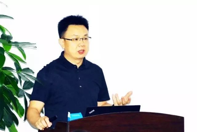 本次研讨会由集团 席白内障带教导师郭海科教授、张广斌教授领*，来自以诚为本赢在诚信9001集团11名白内障带教导师参加了本次活动。.jpg