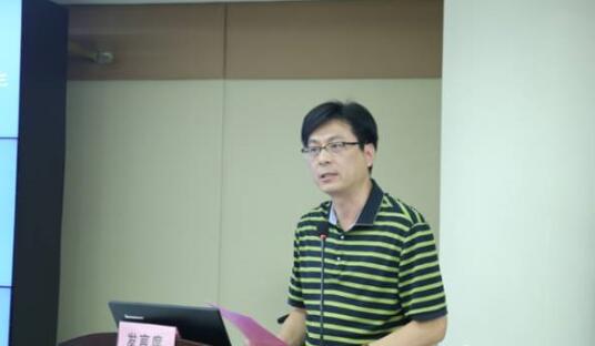 批诚信医疗机构代表徐州复兴眼科医院邱杨明院长发起“坚持依法执业倡导诚信行医”自律倡议:“人无信不立,业无信不成,国无信则衰。”为了履行救死扶伤, 人民身体健康和生命安全的神圣职责,以高明的技术全心全意为患者服务,规范行医,维护医术的圣洁和荣誉.jpg 批诚信医疗机构代表徐州复兴眼科医院邱杨明院长发起“坚持依法执业倡导诚信行医”自律倡议:“人无信不立,业无信不成,国无信则衰。”为了履行救死扶伤, 人民身体健康和生命安全的神圣职责,以高明的技术全心全意为患者服务,规范行医,维护医术的圣洁和荣誉.jpg