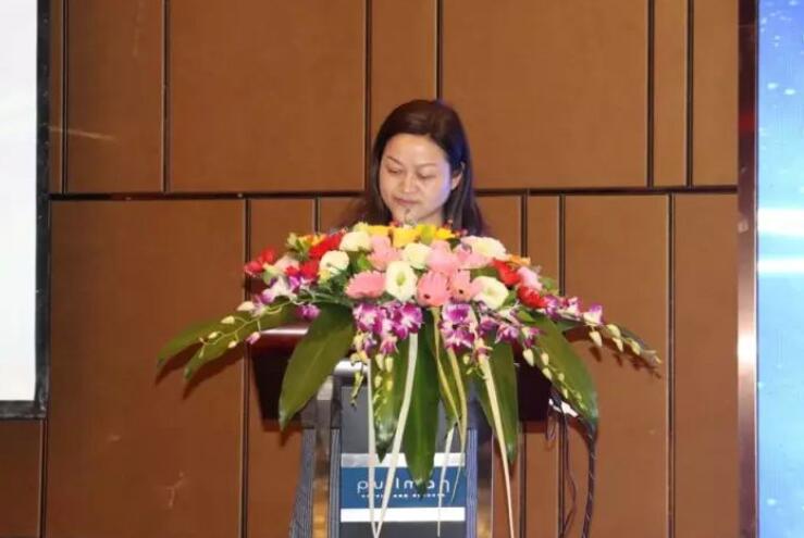 10月21日,由厦门大学附属厦门眼科中心主办的 五届福建省斜视弱视及儿童眼病防治学习班在厦门如期举行。来自全国各地200多名眼科专家同行出席了学习班,并围绕斜视、弱视及儿童眼病的基础与临床研究展开交流和探讨。.jpg 10月21日,由厦门大学附属厦门眼科中心主办的 五届福建省斜视弱视及儿童眼病防治学习班在厦门如期举行。来自全国各地200多名眼科专家同行出席了学习班,并围绕斜视、弱视及儿童眼病的基础与临床研究展开交流和探讨。.jpg