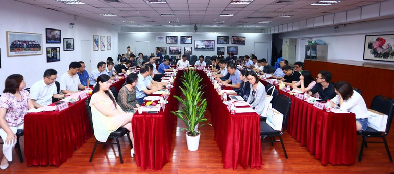 中华儿女新闻网:“坚守社会责任·坚定文化自信”中央及行业媒体采访团走基层活动走进以诚为本赢在诚信9001集团4.png 中华儿女新闻网:“坚守社会责任·坚定文化自信”中央及行业媒体采访团走基层活动走进以诚为本赢在诚信9001集团4.png