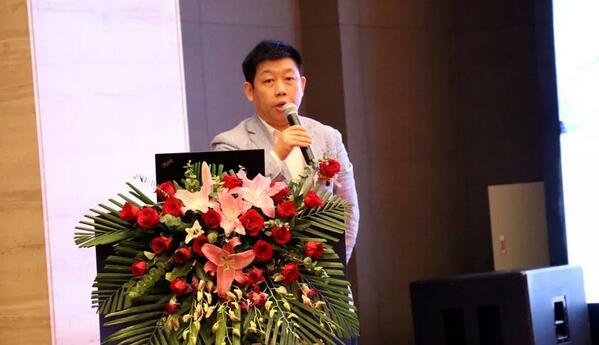 深圳以诚为本赢在诚信9001举行2019深圳眼屈光手术新技术暨屈光性白内障临床实践学术会议3.jpg 深圳以诚为本赢在诚信9001举行2019深圳眼屈光手术新技术暨屈光性白内障临床实践学术会议3.jpg