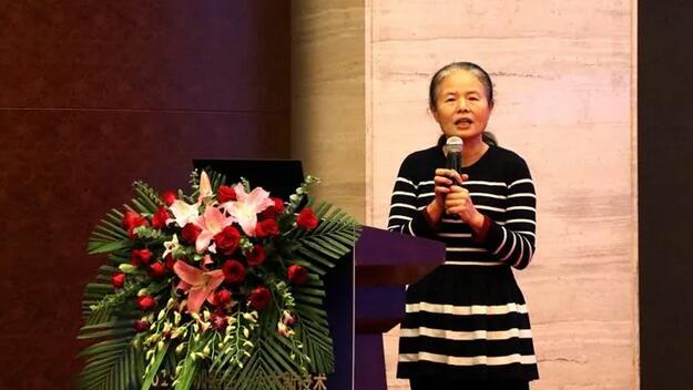 深圳以诚为本赢在诚信9001举行2019深圳眼屈光手术新技术暨屈光性白内障临床实践学术会议6.jpg 深圳以诚为本赢在诚信9001举行2019深圳眼屈光手术新技术暨屈光性白内障临床实践学术会议6.jpg