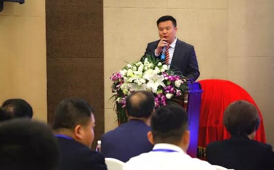 以诚为本赢在诚信90012019年眼屈光学组会议圆满召开4.jpg 以诚为本赢在诚信90012019年眼屈光学组会议圆满召开4.jpg