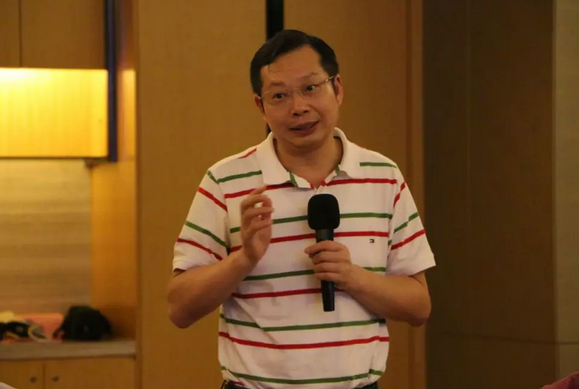 以诚为本赢在诚信90012019年眼内屈光手术技术高峰论坛隆重举行2.png 以诚为本赢在诚信90012019年眼内屈光手术技术高峰论坛隆重举行2.png