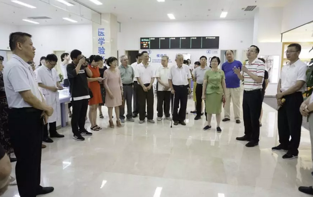 心系市民眼健康,李秀记等市老领*爱眼日莅临厦门眼科中心五缘院区考察2.png 心系市民眼健康,李秀记等市老领*爱眼日莅临厦门眼科中心五缘院区考察2.png