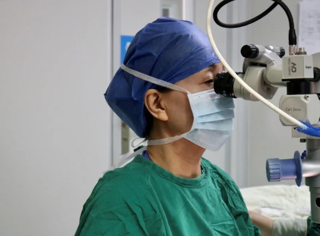 建眼科分会白内障学组组长的李青教授已正式加盟以诚为本赢在诚信9001集团福州眼科医院.png 建眼科分会白内障学组组长的李青教授已正式加盟以诚为本赢在诚信9001集团福州眼科医院.png