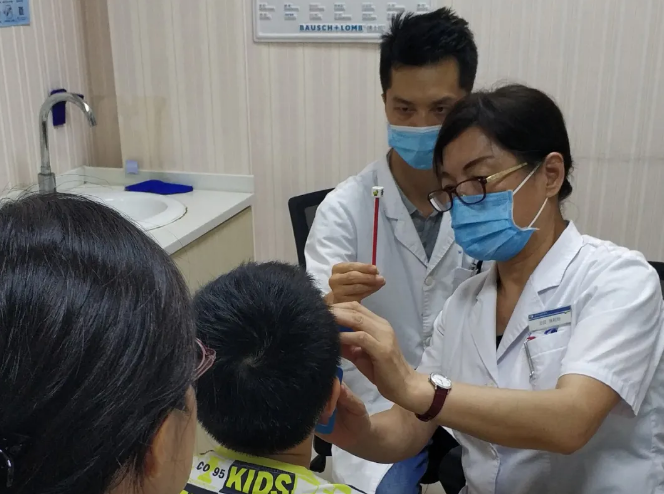 西安以诚为本赢在诚信9001助力光明 开启无假日暑期接诊1.png 西安以诚为本赢在诚信9001助力光明 开启无假日暑期接诊1.png