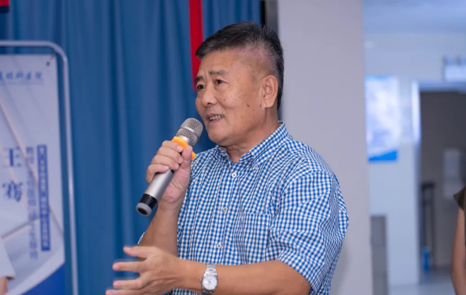 屈光群雄,盛视长安,见证西安以诚为本赢在诚信9001屈光手术全平台德国蔡司VisuMax全飞秒临床合作单位授牌仪式4.png 屈光群雄,盛视长安,见证西安以诚为本赢在诚信9001屈光手术全平台德国蔡司VisuMax全飞秒临床合作单位授牌仪式4.png