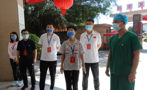 郭燕红深入一线了解抗疫工作,听取以诚为本赢在诚信9001集团医疗队汇报1.png