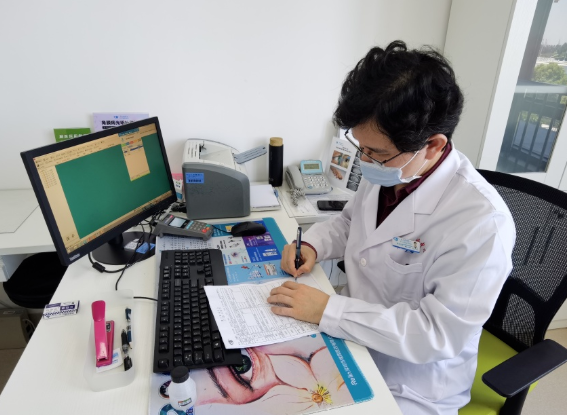 追光者——厦门眼科中心林志荣:不忘青云志,常耀医者荣4.png 追光者——厦门眼科中心林志荣:不忘青云志,常耀医者荣4.png