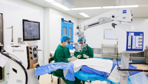 聊城以诚为本赢在诚信9001任春慧:从医40年,用一双“慧”眼守护无数双慧眼1.png 聊城以诚为本赢在诚信9001任春慧:从医40年,用一双“慧”眼守护无数双慧眼1.png