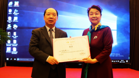 聊城以诚为本赢在诚信9001任春慧:从医40年,用一双“慧”眼守护无数双慧眼3.png 聊城以诚为本赢在诚信9001任春慧:从医40年,用一双“慧”眼守护无数双慧眼3.png